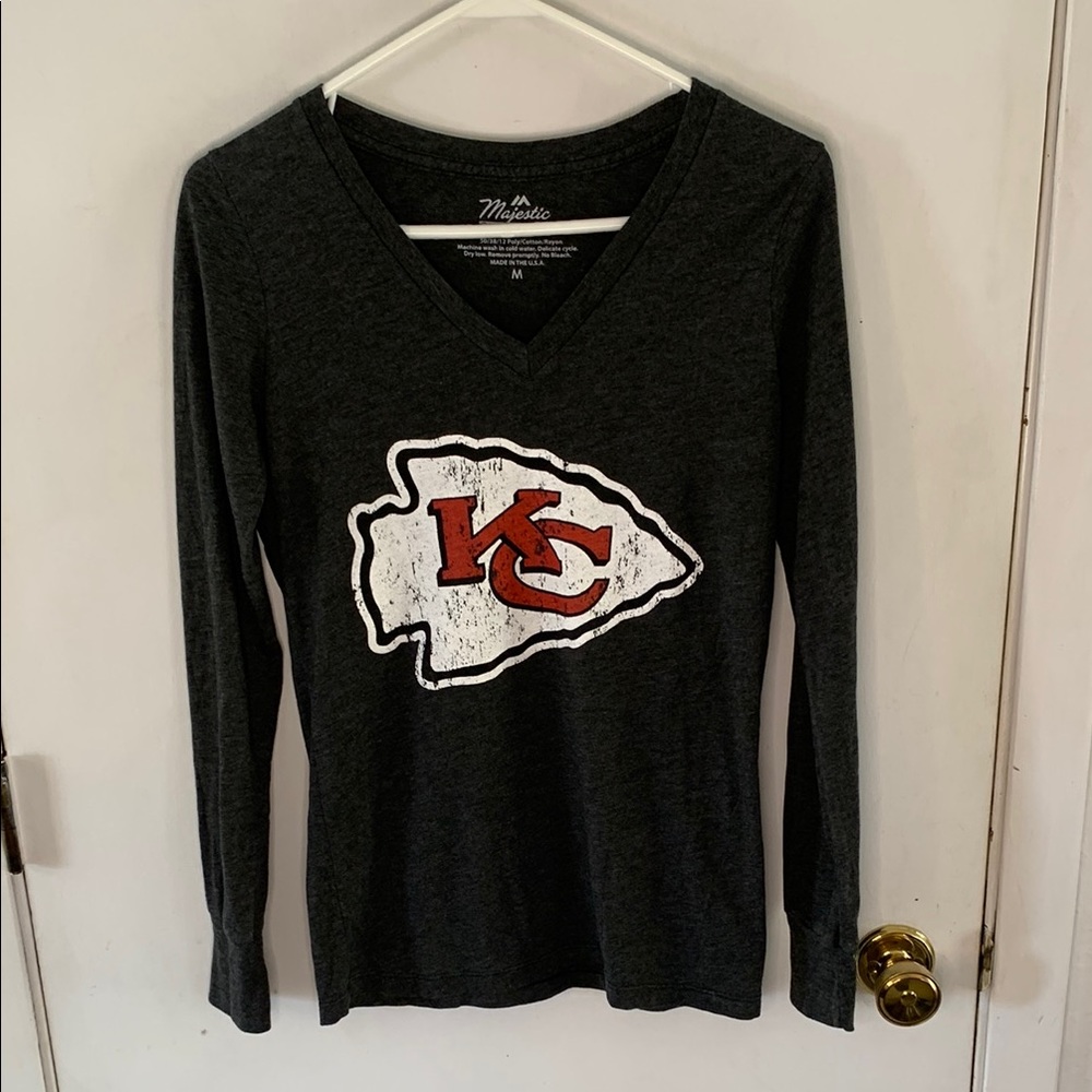NFL Kansas City Chiefs charcoal grey long sleeve t-shirt distressed logo Size M